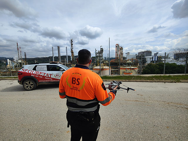 VIGILANTS DE SEGURETAT AMB TITOL DE PILOT DE DRONS “UAS”